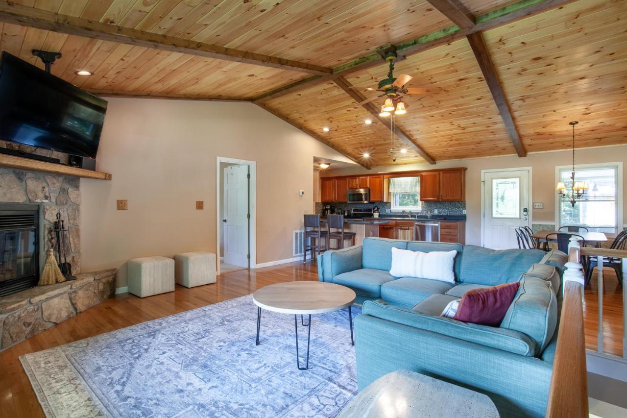 Ole Smoky Bnb - Game Room, Hot Tub, Mtn Views! Pigeon Forge Exteriér fotografie
