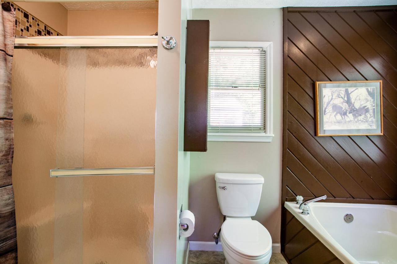 Ole Smoky Bnb - Game Room, Hot Tub, Mtn Views! Pigeon Forge Exteriér fotografie