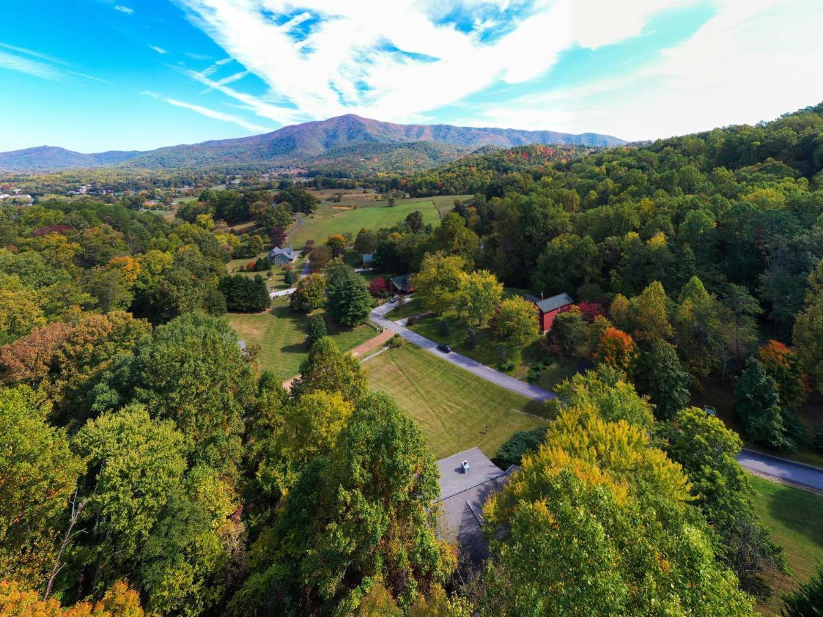 Ole Smoky Bnb - Game Room, Hot Tub, Mtn Views! Pigeon Forge Exteriér fotografie